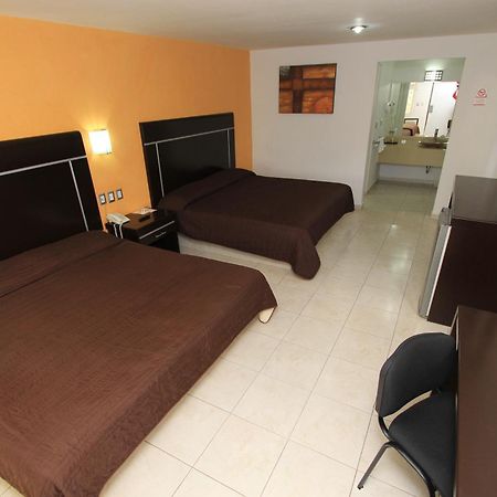 Hotel 5 Inn Silao Extérieur photo