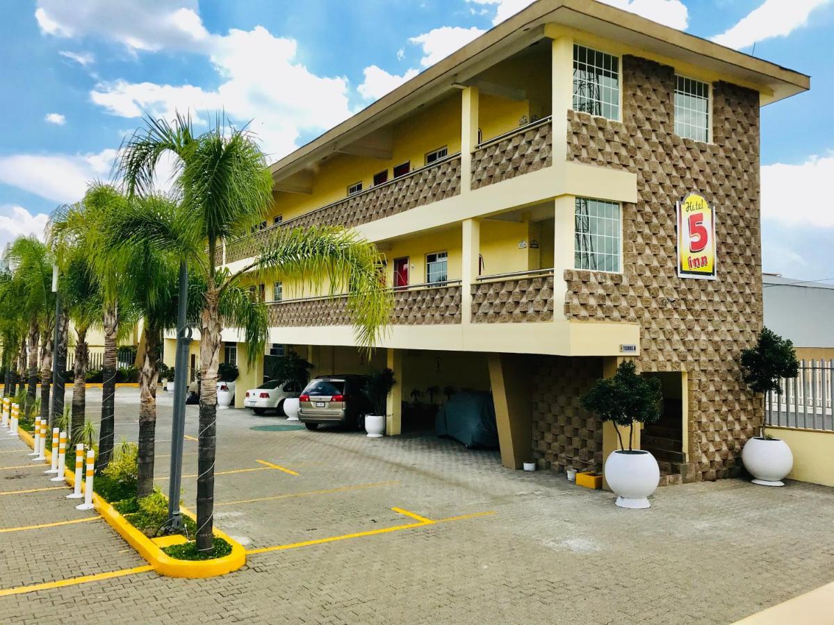 Hotel 5 Inn Silao Extérieur photo
