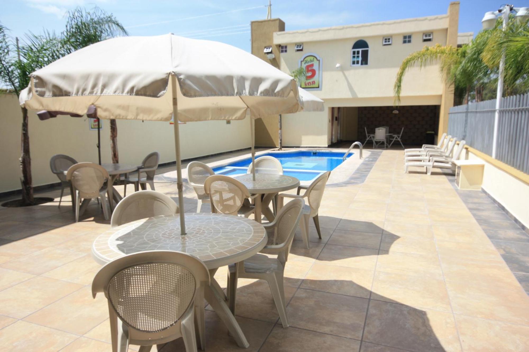 Hotel 5 Inn Silao Extérieur photo