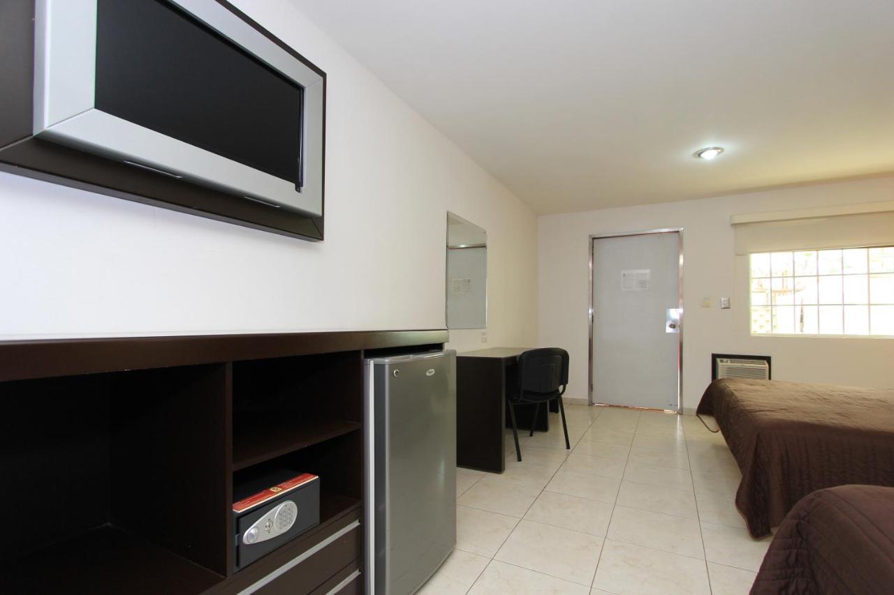 Hotel 5 Inn Silao Extérieur photo