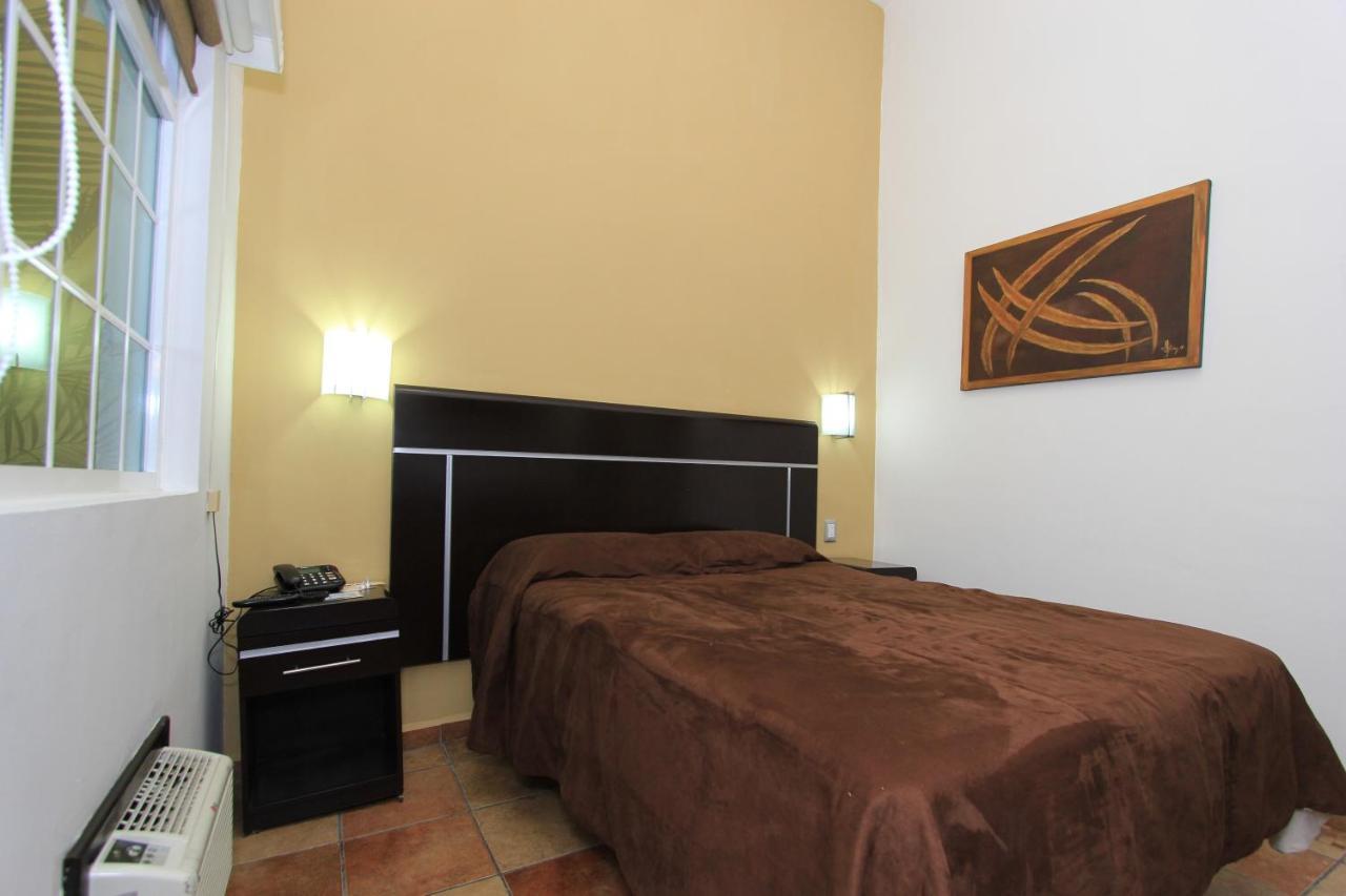Hotel 5 Inn Silao Extérieur photo