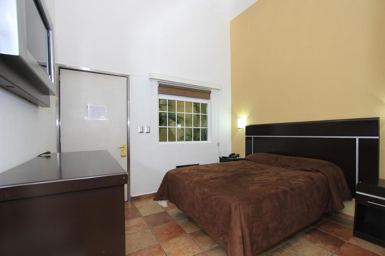 Hotel 5 Inn Silao Extérieur photo